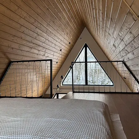 Lofty House Mountain Tustan Chalet