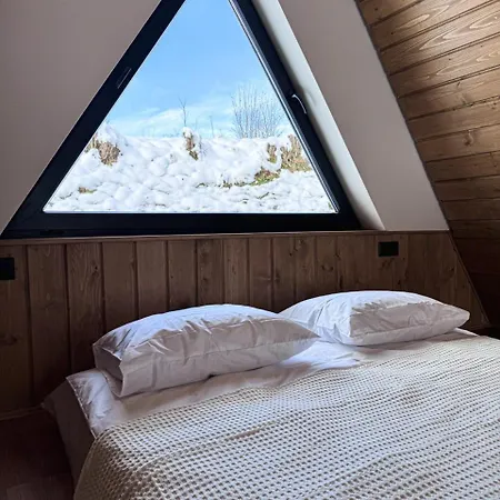 Chalet Lofty House Mountain Tustan
