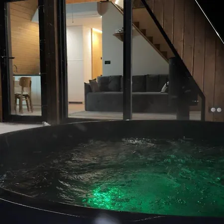 Lofty House Mountain *