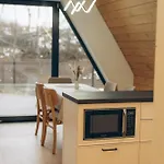 Lofty House Mountain Tustan *