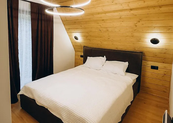 Lofty House Mountain Chalet Urych