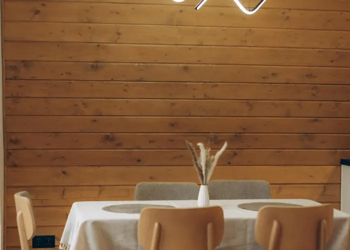 Lofty House Mountain Chalet